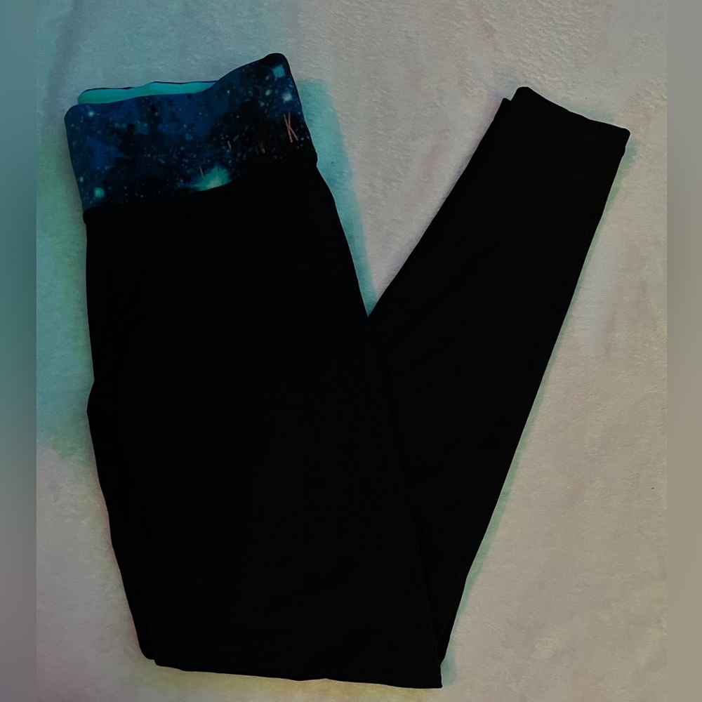 Victoria’s Secret pink ultimate yoga pants